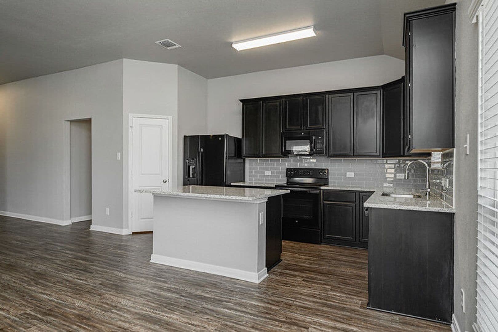 Bryan House: 1362 Kingsgate Drive