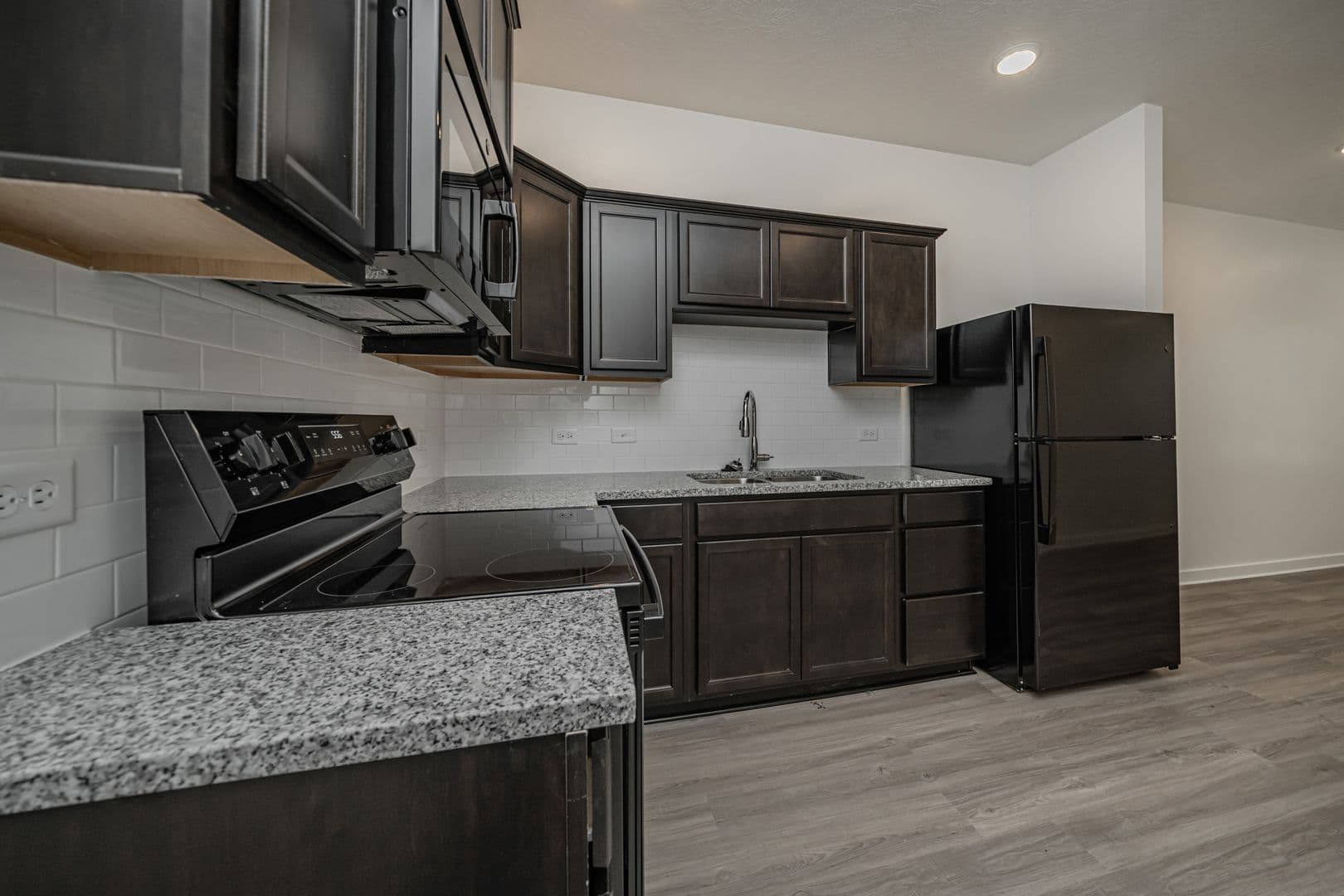 Caldwell Townhome: 1608 West 5th Street - 1