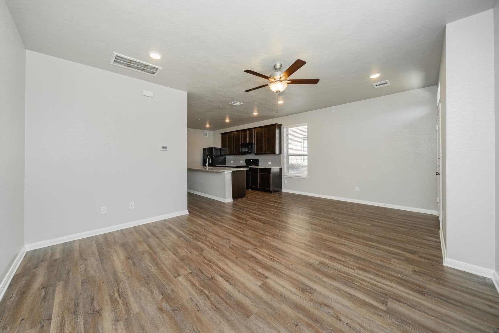 Bryan Townhome: 4089 Cross Park Drive - 512