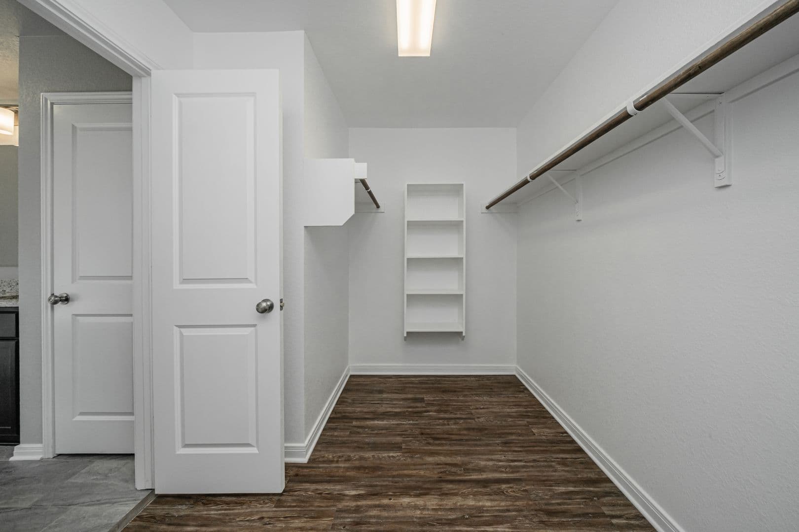 Bryan House: 1368 Kingsgate Drive