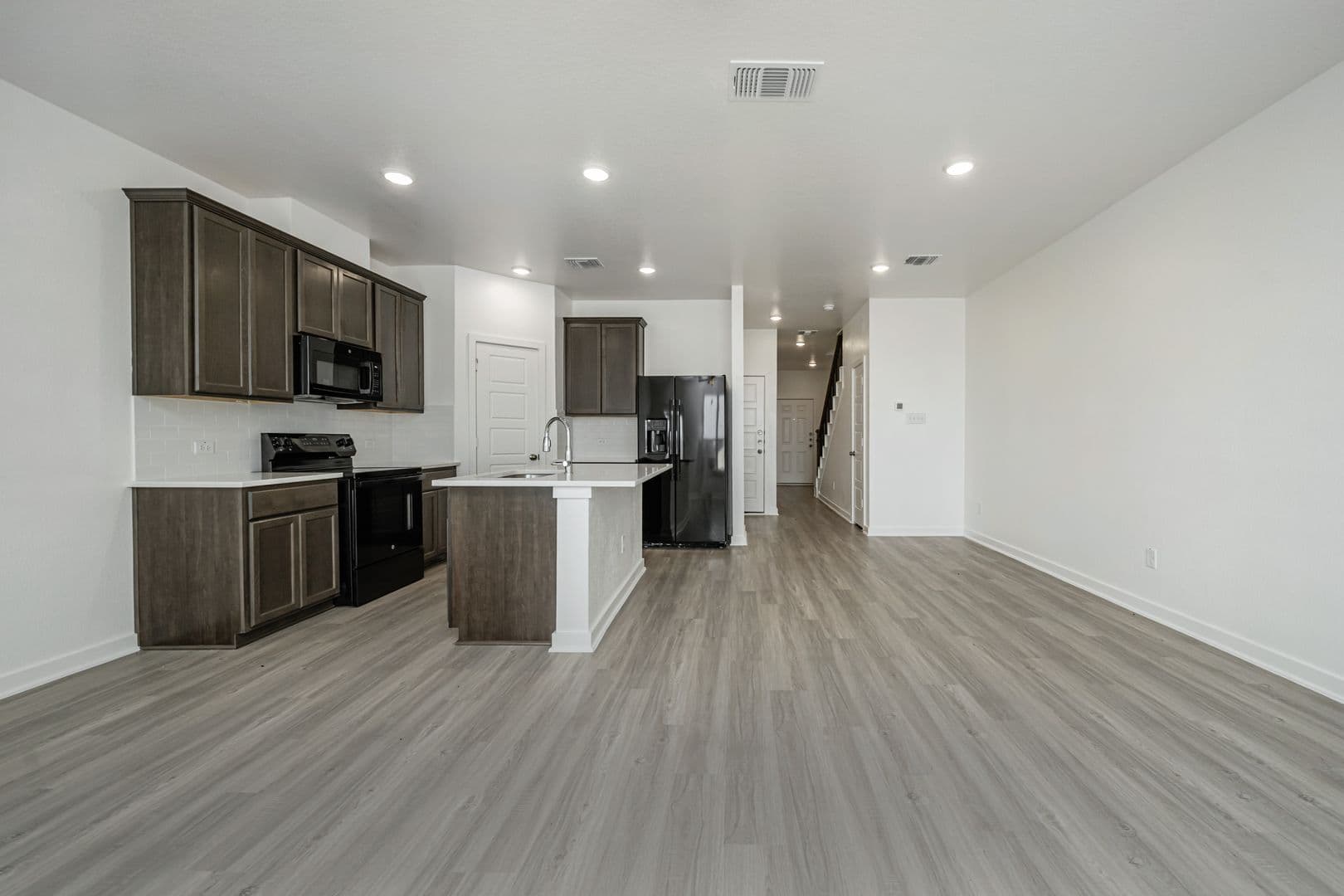 Temple House: 8468 Adelaide Dr