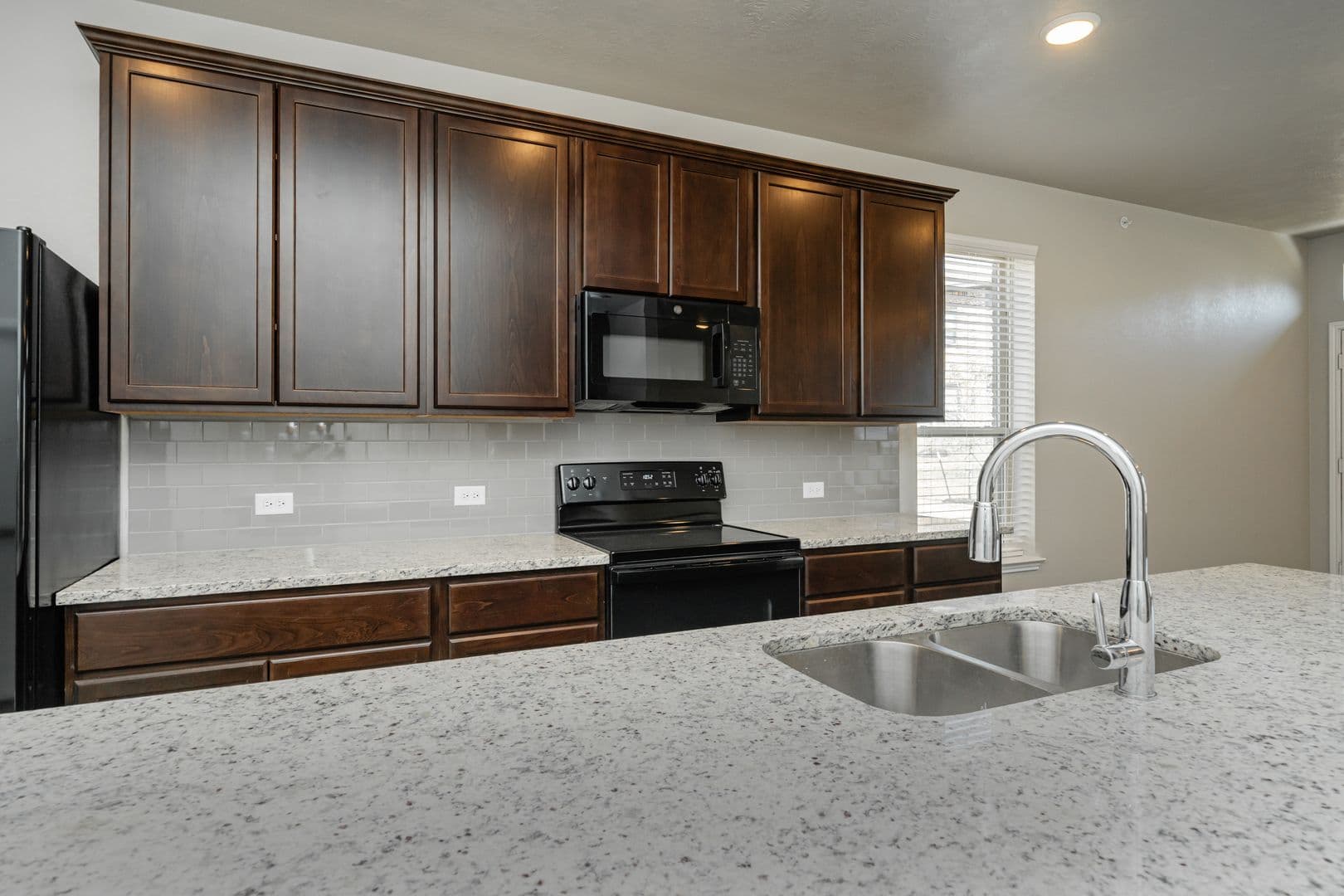 Bryan Townhome: 4089 Cross Park Drive - 512