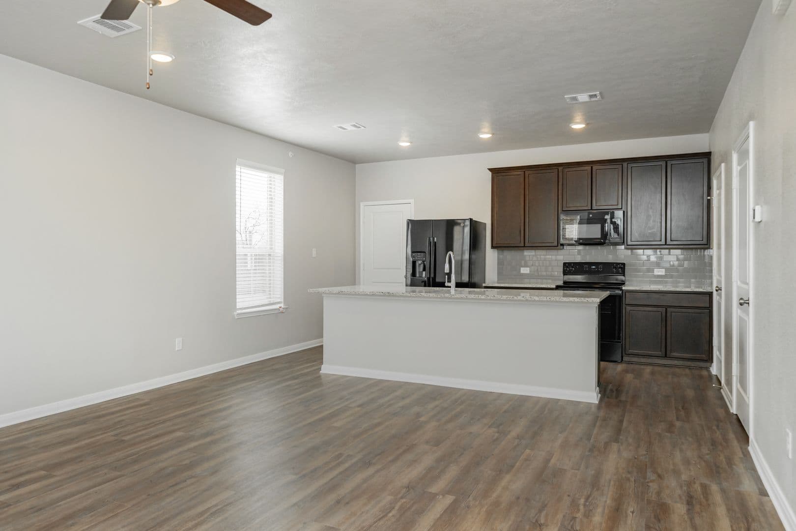 Bryan Townhome: 4089 Cross Park Drive - 811
