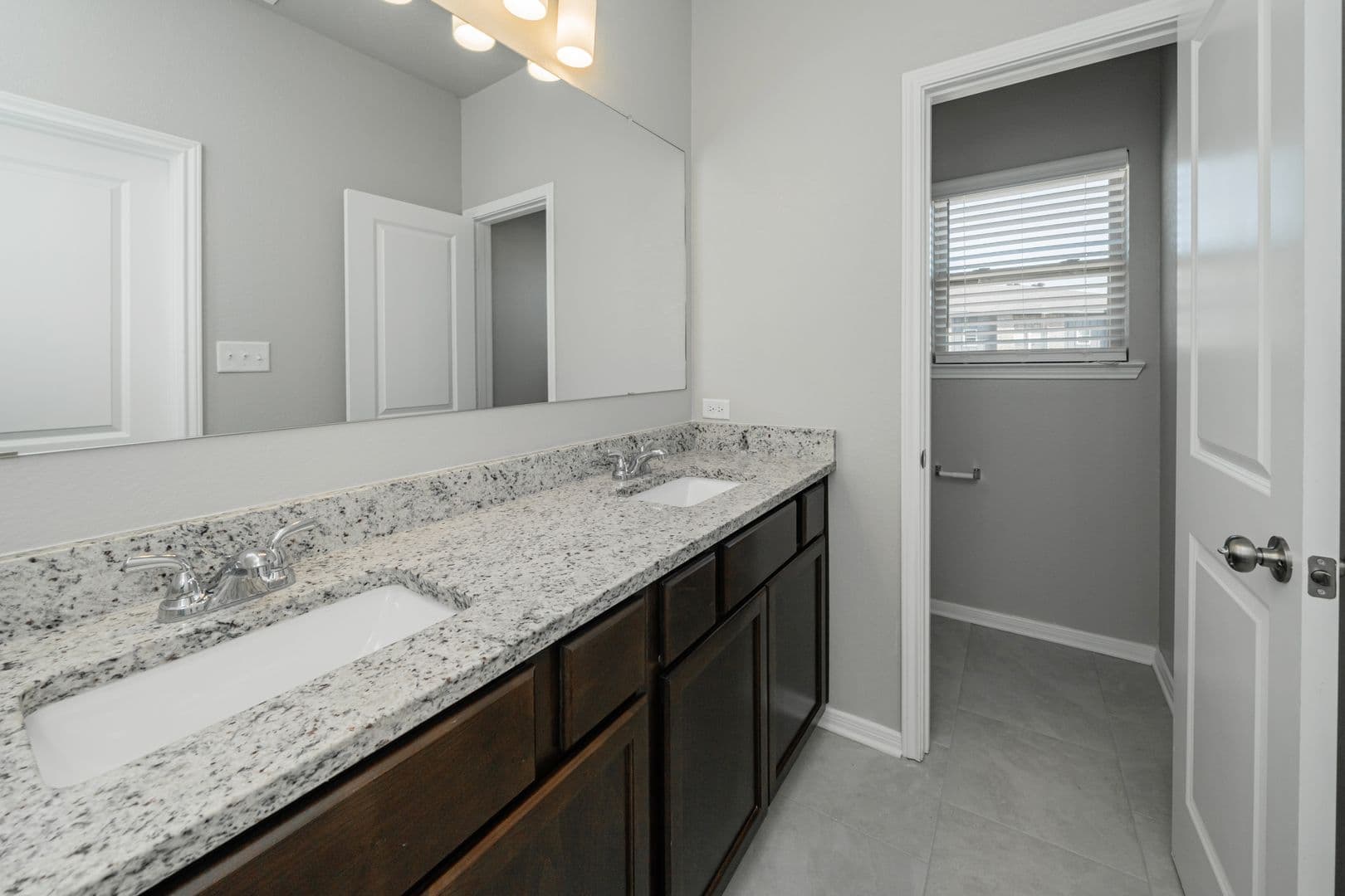 Bryan Townhome: 4089 Cross Park Drive - 512