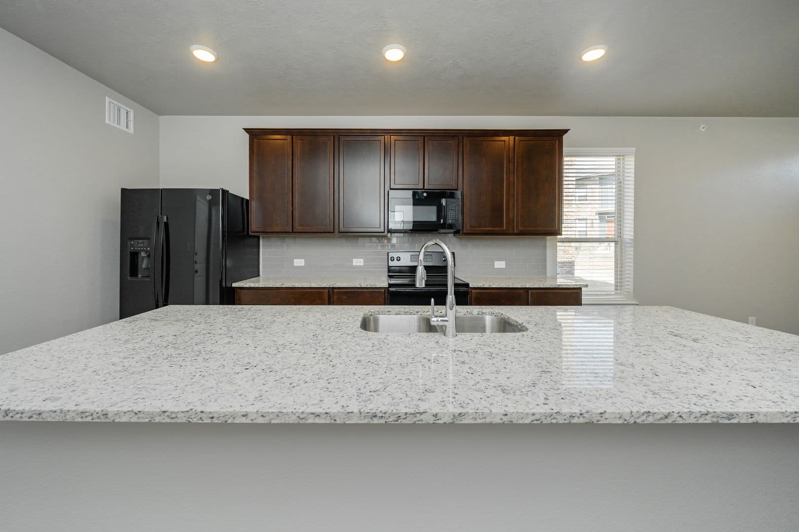 Bryan Townhome: 4089 Cross Park Drive - 512