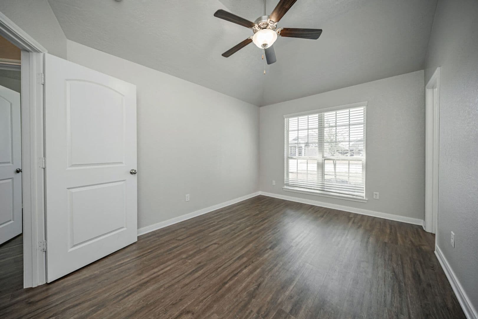 Bryan House: 2003 Viva Rd