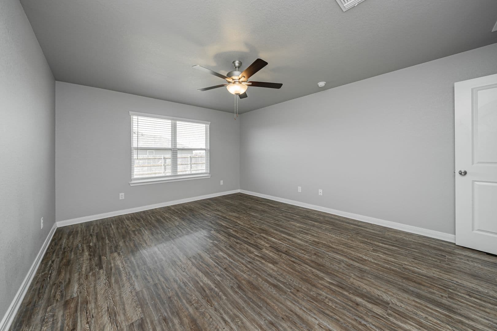 Bryan House: 1368 Kingsgate Drive