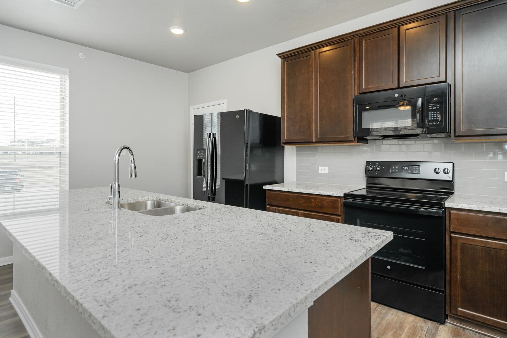 Bryan Townhome: 4089 Cross Park Drive - 811