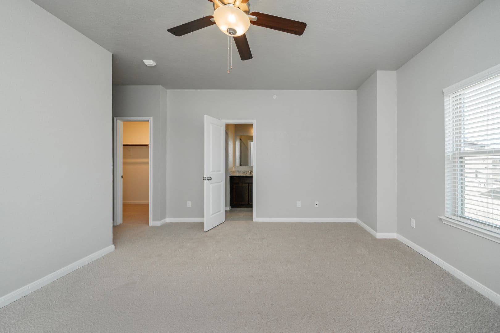 Bryan Townhome: 4089 Cross Park Drive - 512