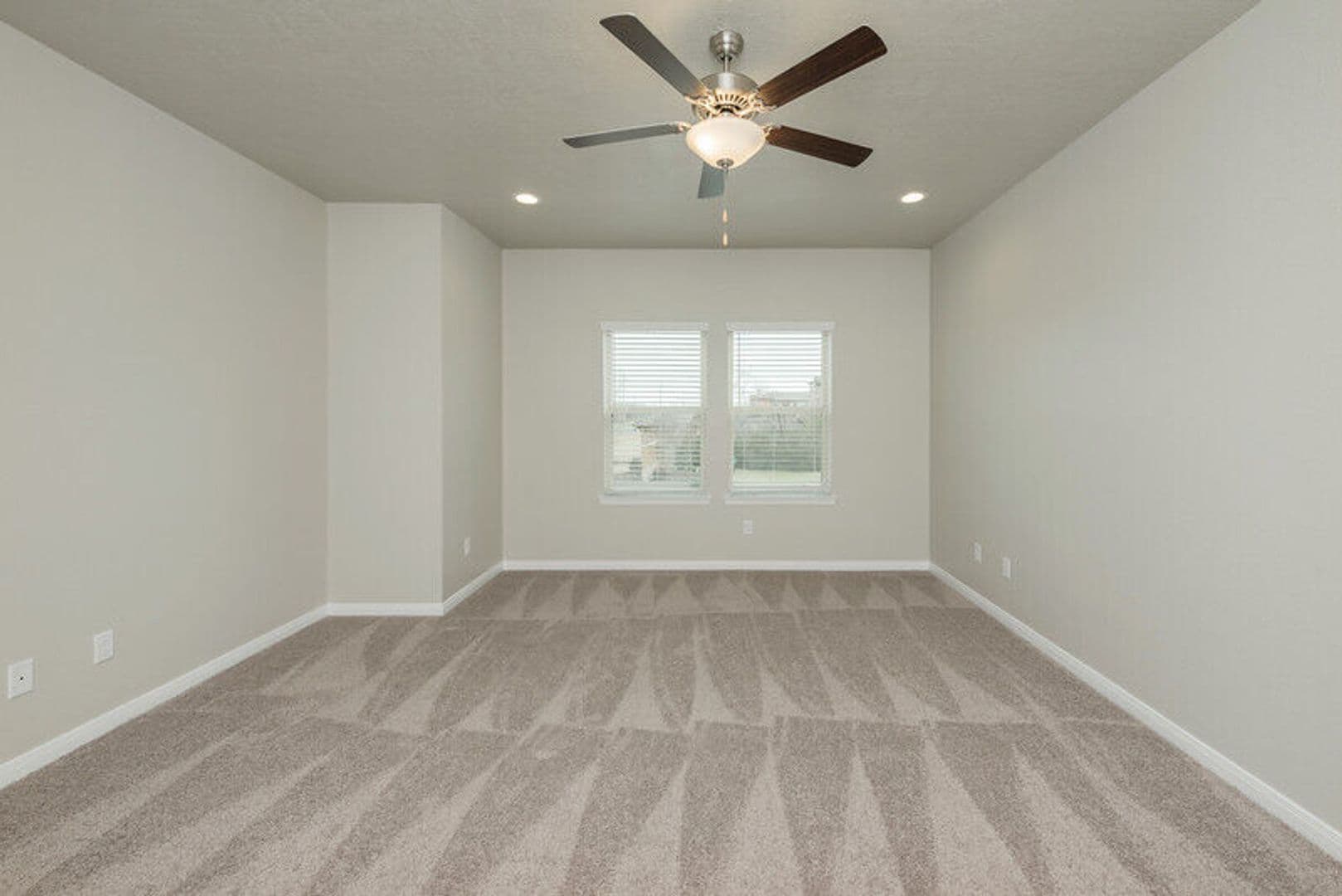 Bryan Townhome: 4089 Cross Park Drive #211