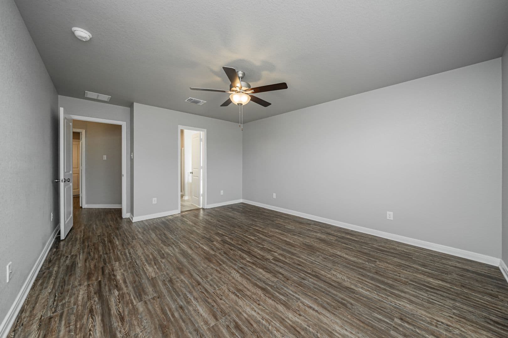 Bryan House: 1368 Kingsgate Drive