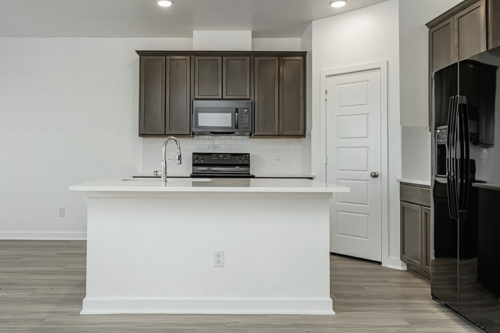 Temple House: 8468 Adelaide Dr