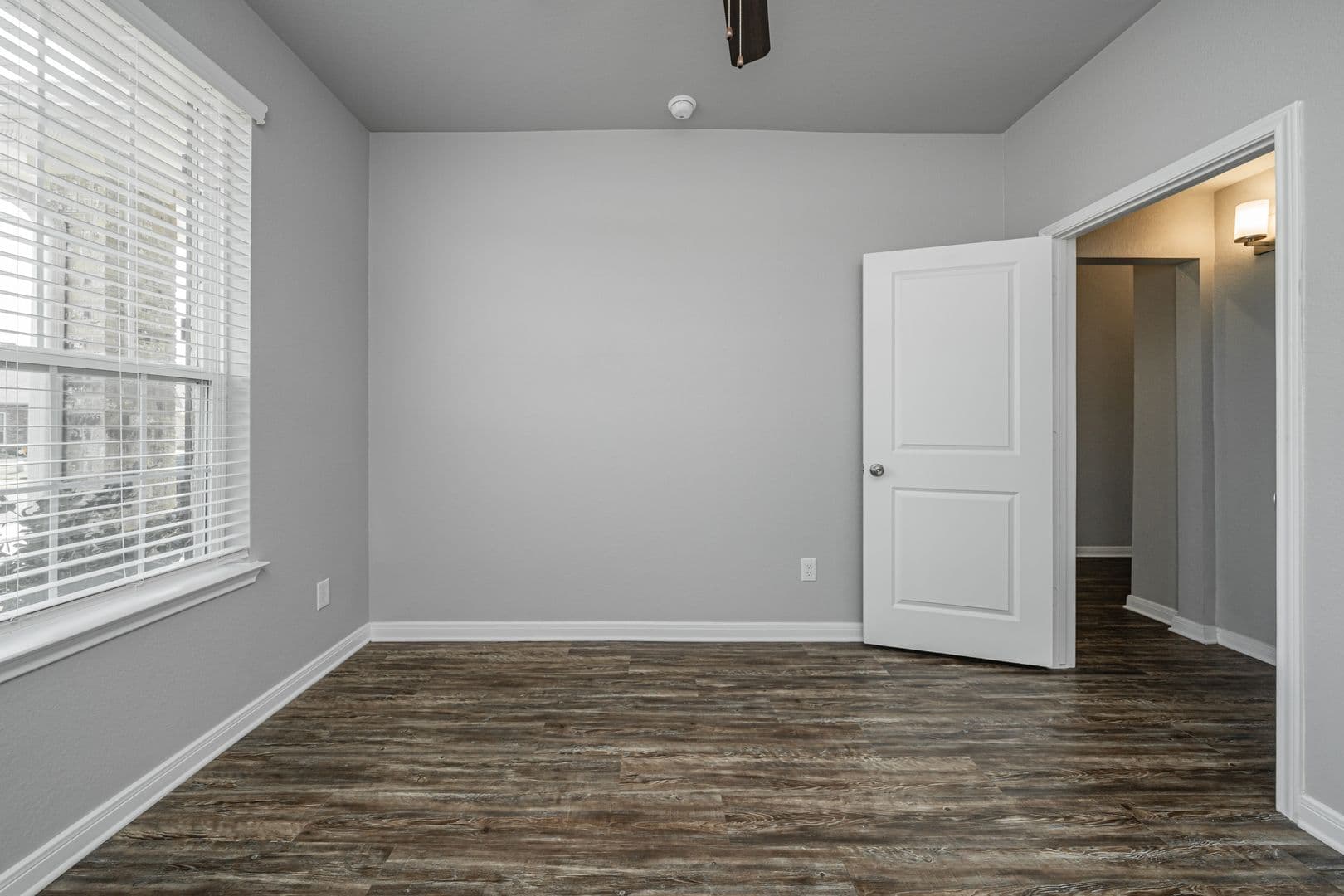 Bryan House: 1368 Kingsgate Drive