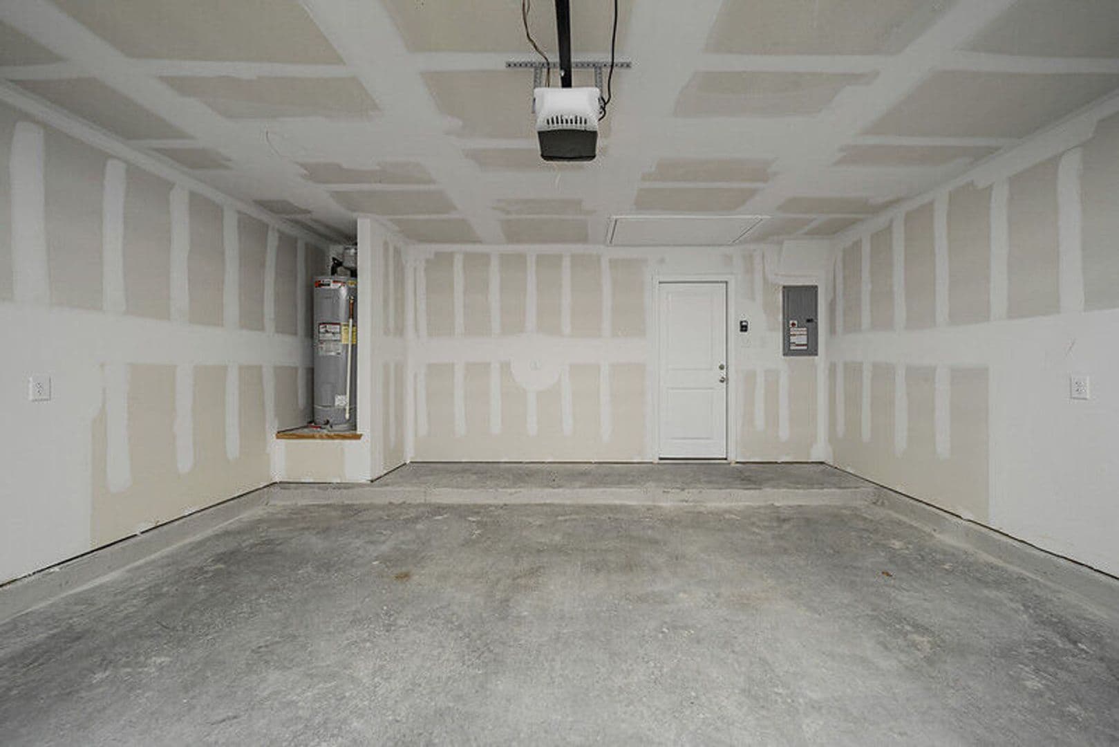 Bryan House: 1362 Kingsgate Drive