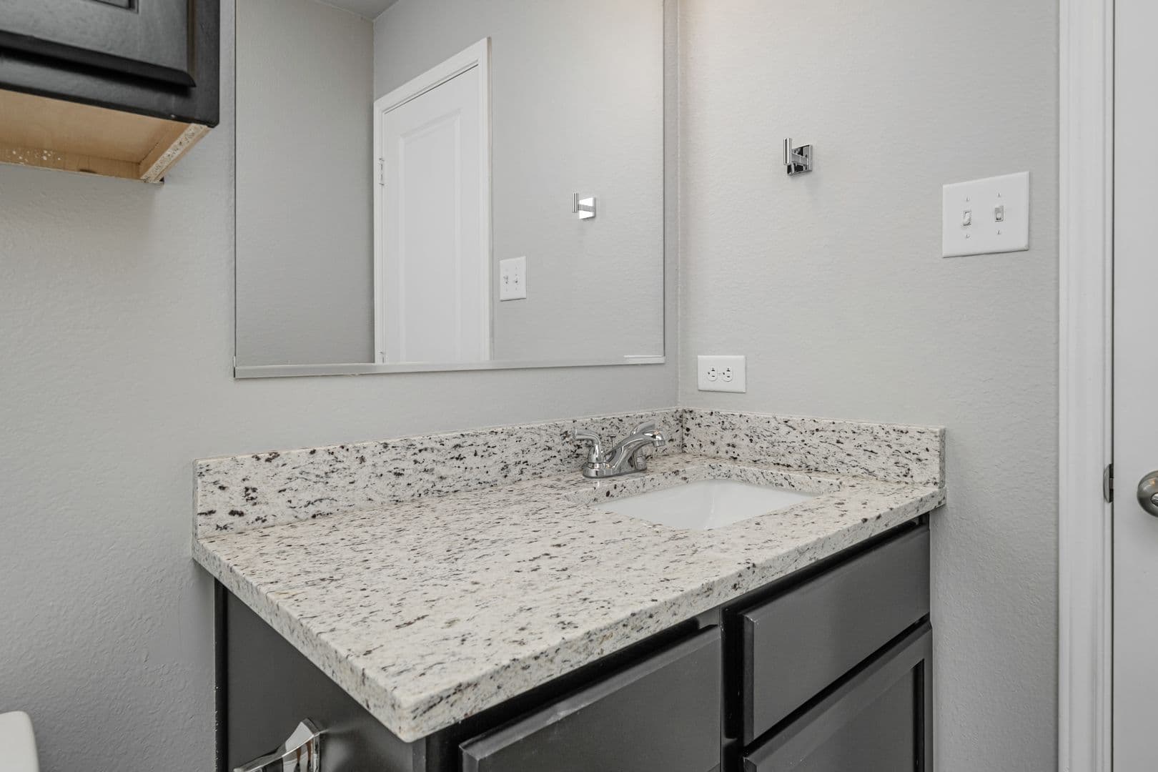 Temple House: 525 Fallbrook Drive