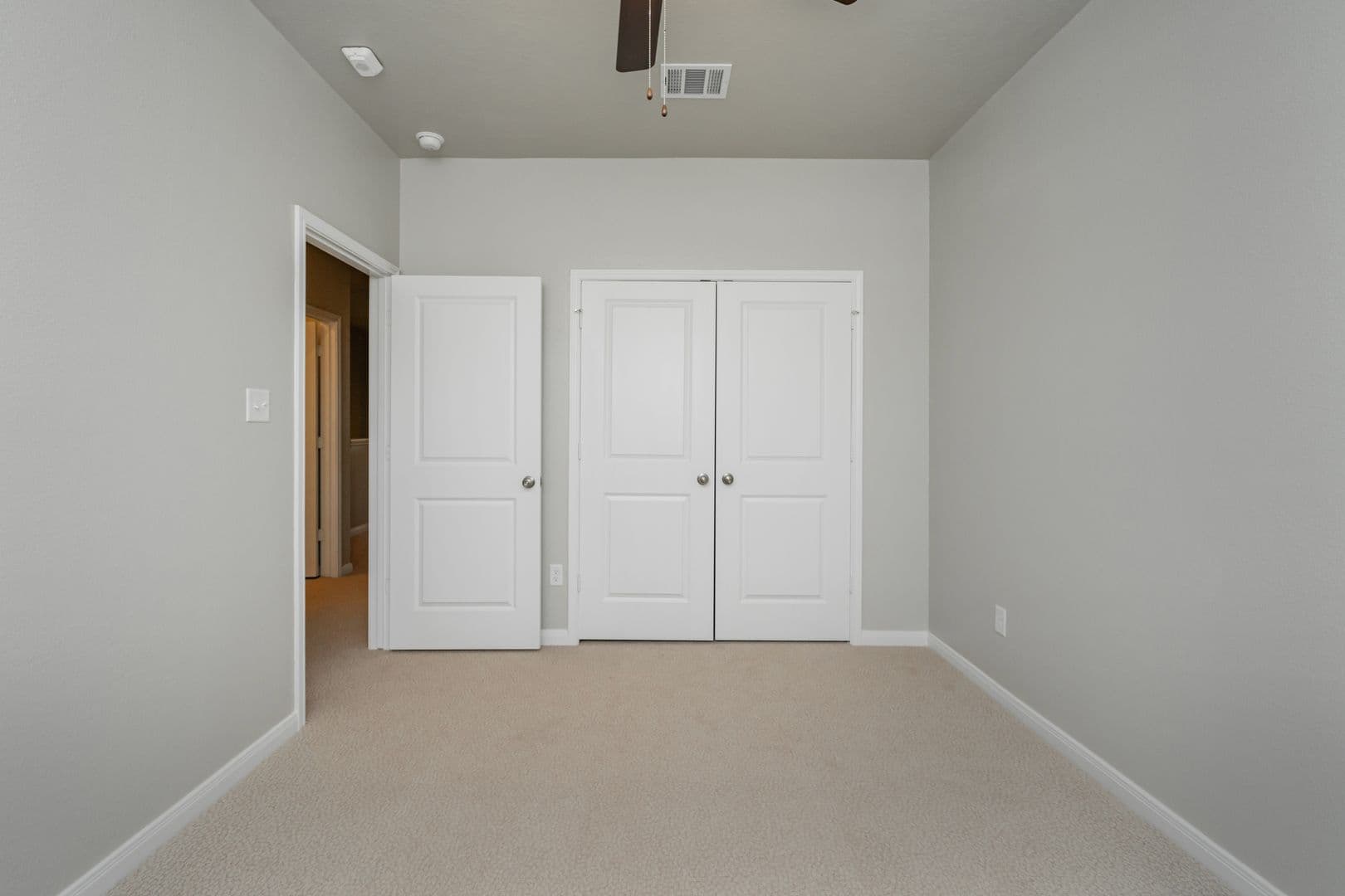 Bryan Townhome: 4089 Cross Park Drive - 811