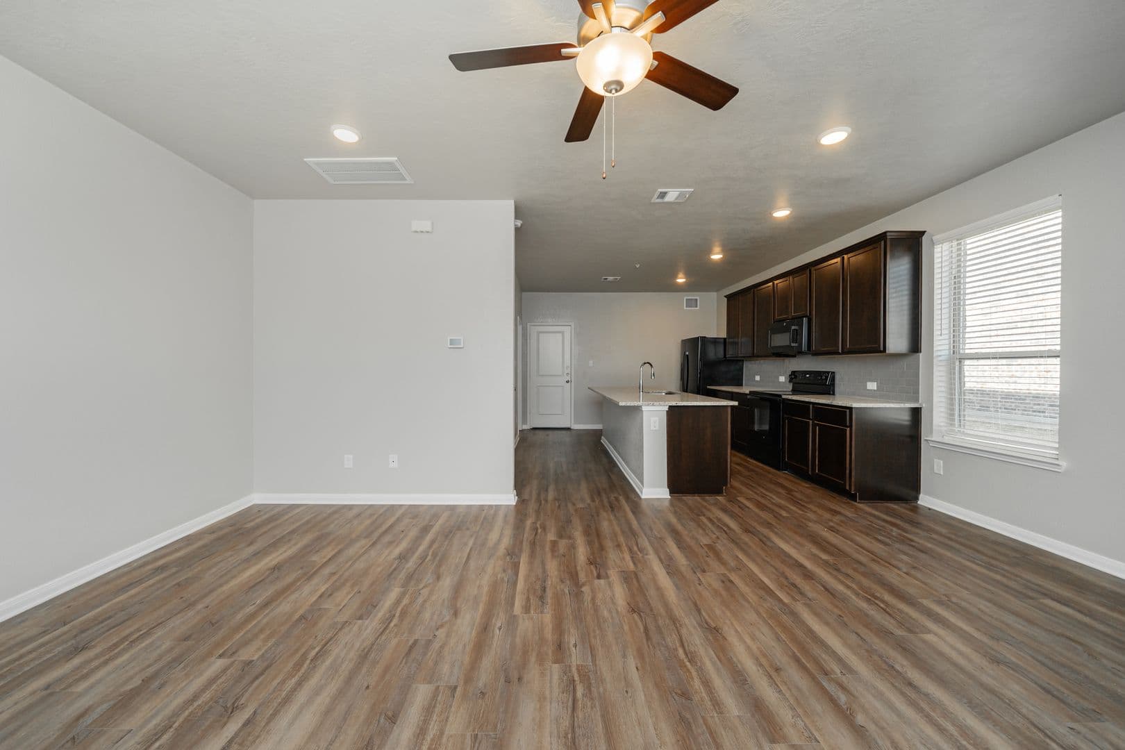 Bryan Townhome: 4089 Cross Park Drive - 512