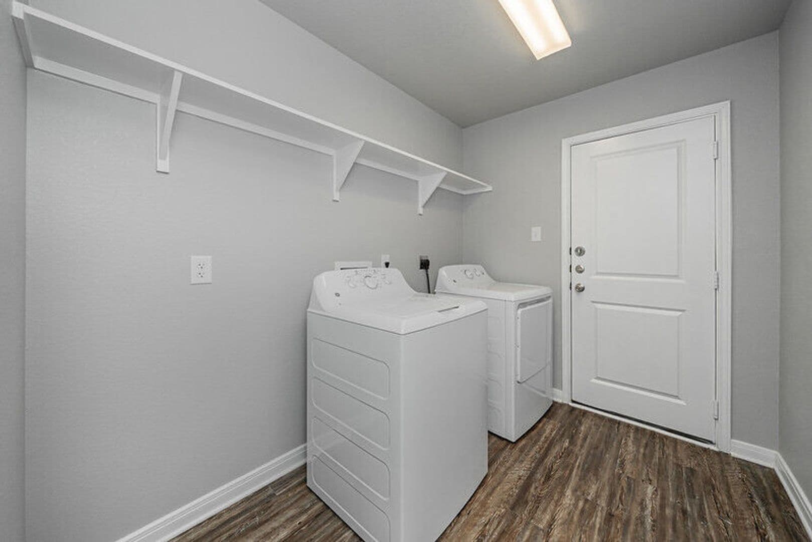 Bryan House: 1362 Kingsgate Drive