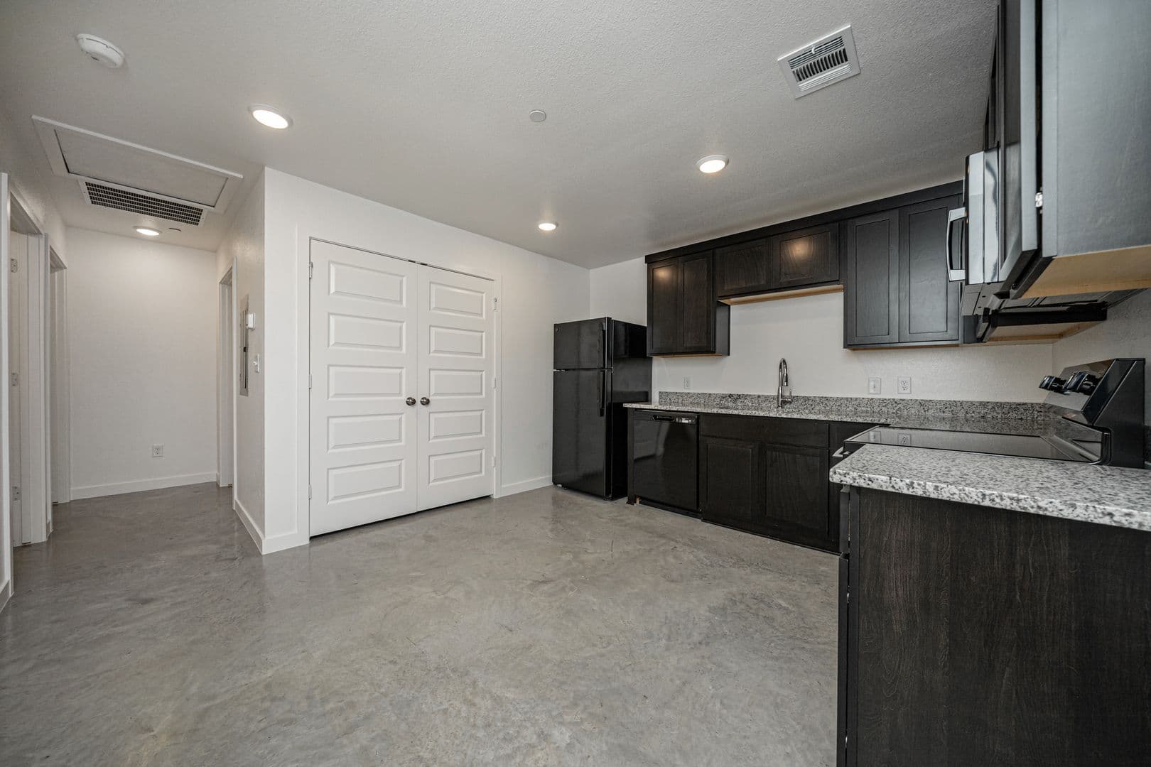 Bryan Townhome: 1250 Croft Ln