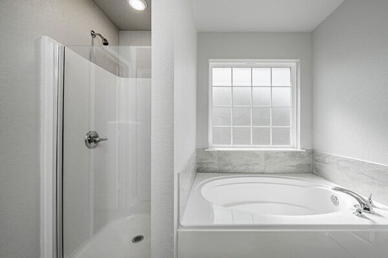 Bryan House: 1362 Kingsgate Drive