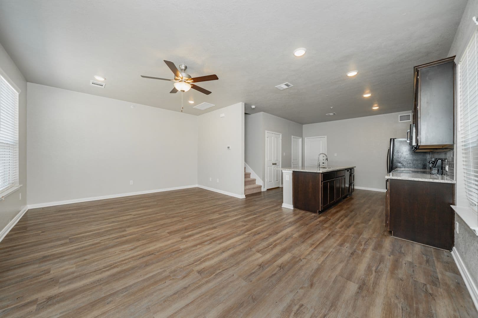 Bryan Townhome: 4089 Cross Park Drive - 512