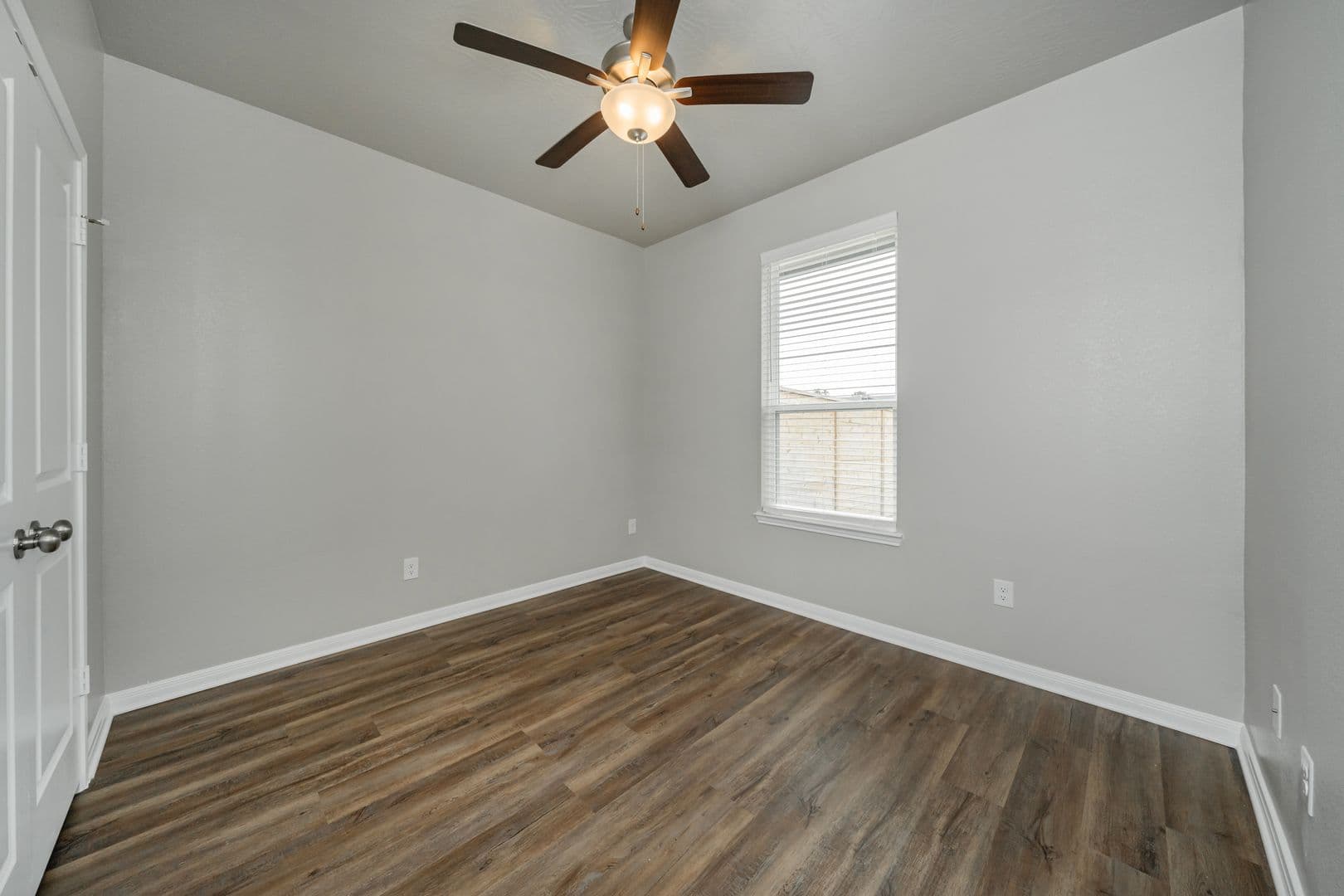 Brenham Townhome: 2015 Vintage Farms Way - 1
