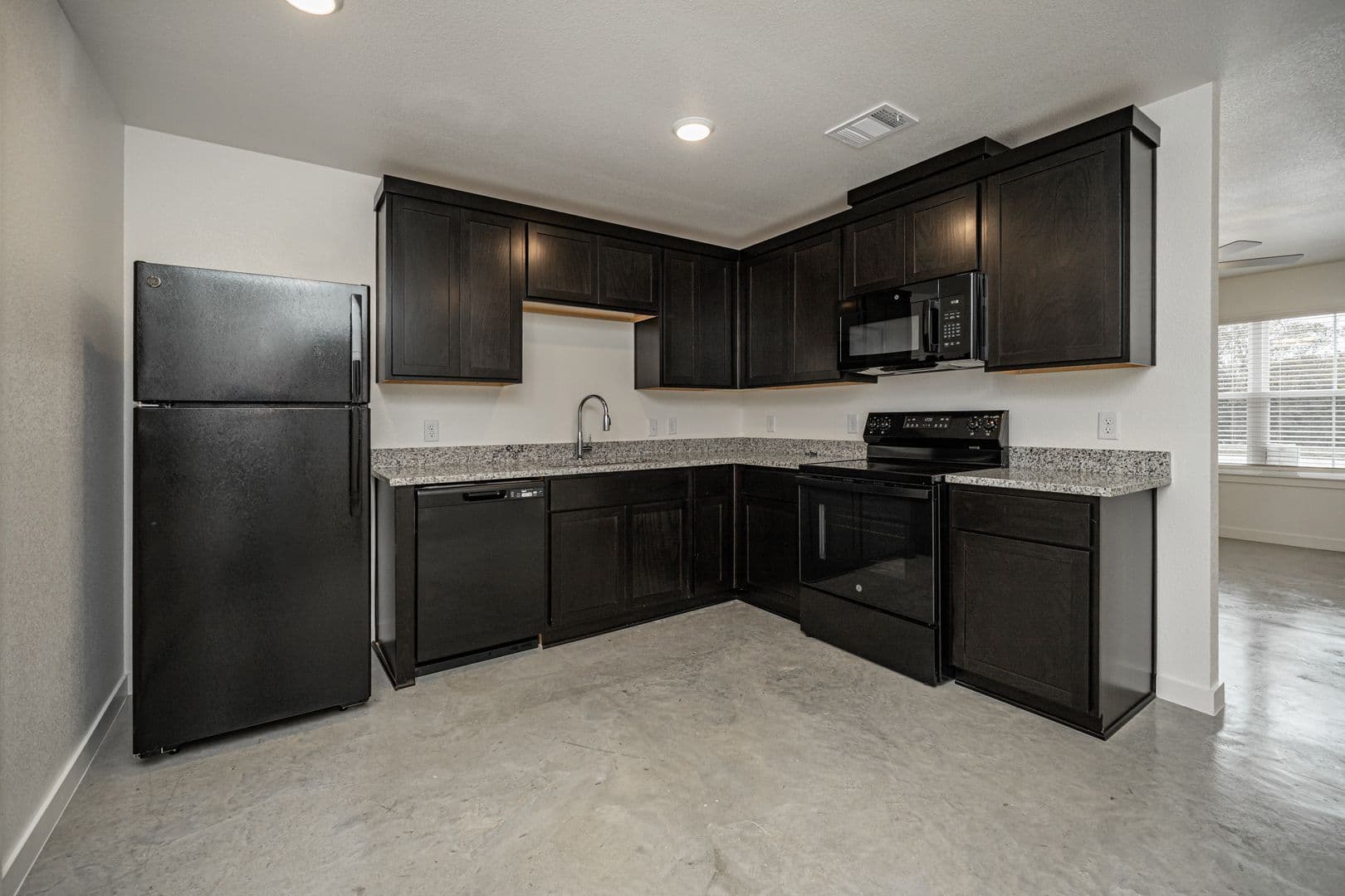 Bryan Townhome: 1250 Croft Ln