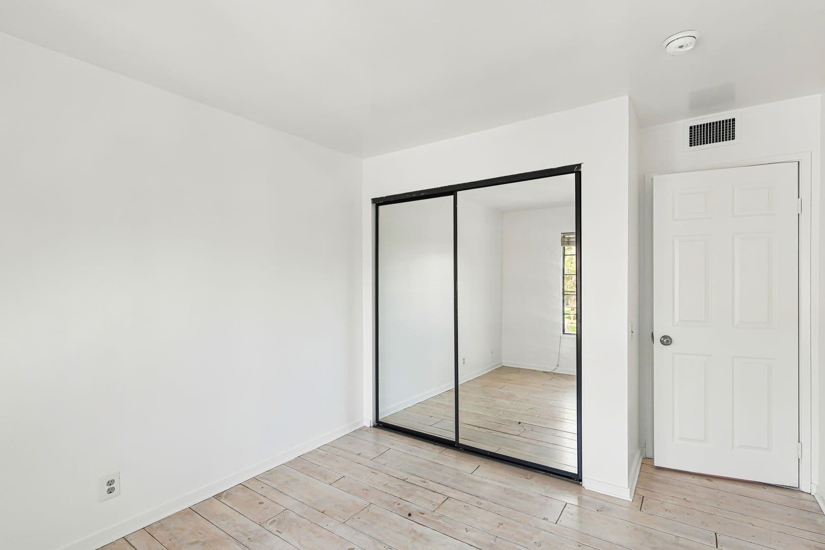 Santa Ana Condo: 3641 S Bear St Unit J