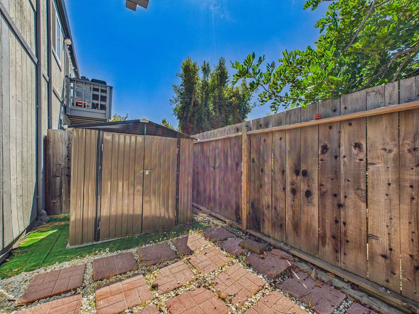 Oakland House: 2438 Frances St Unit 12