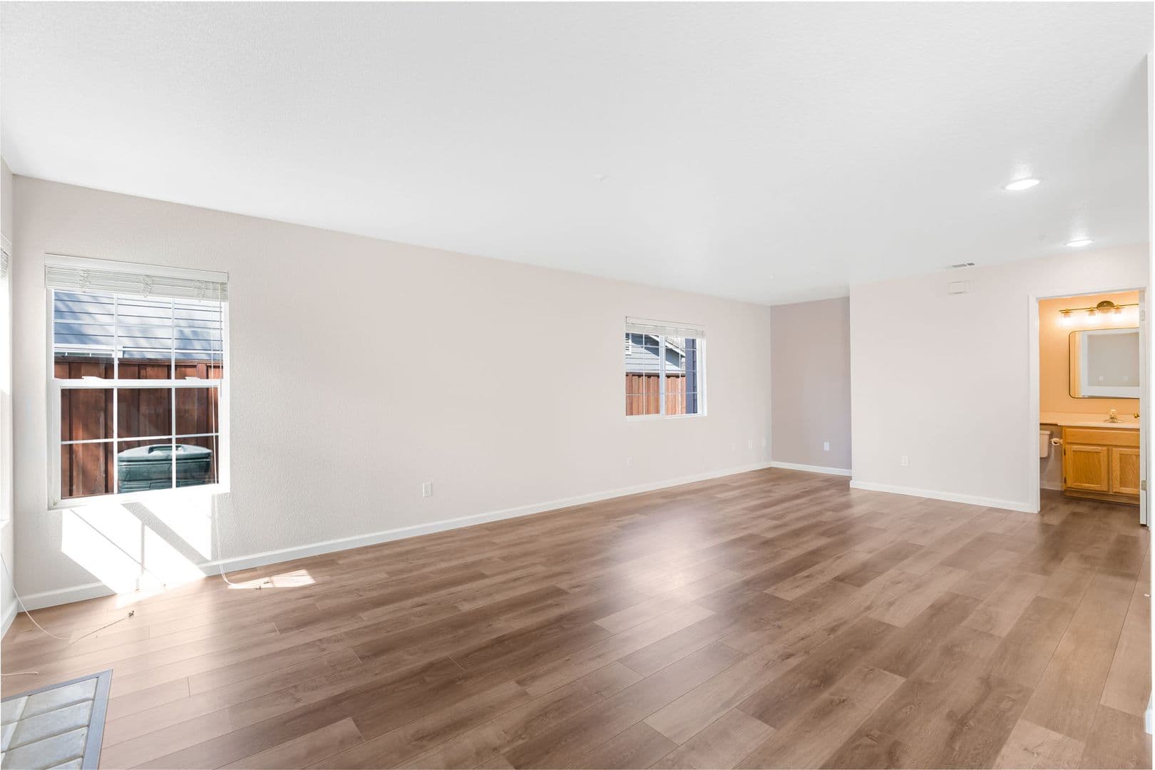 Livermore House: 6381 Scenic Ave