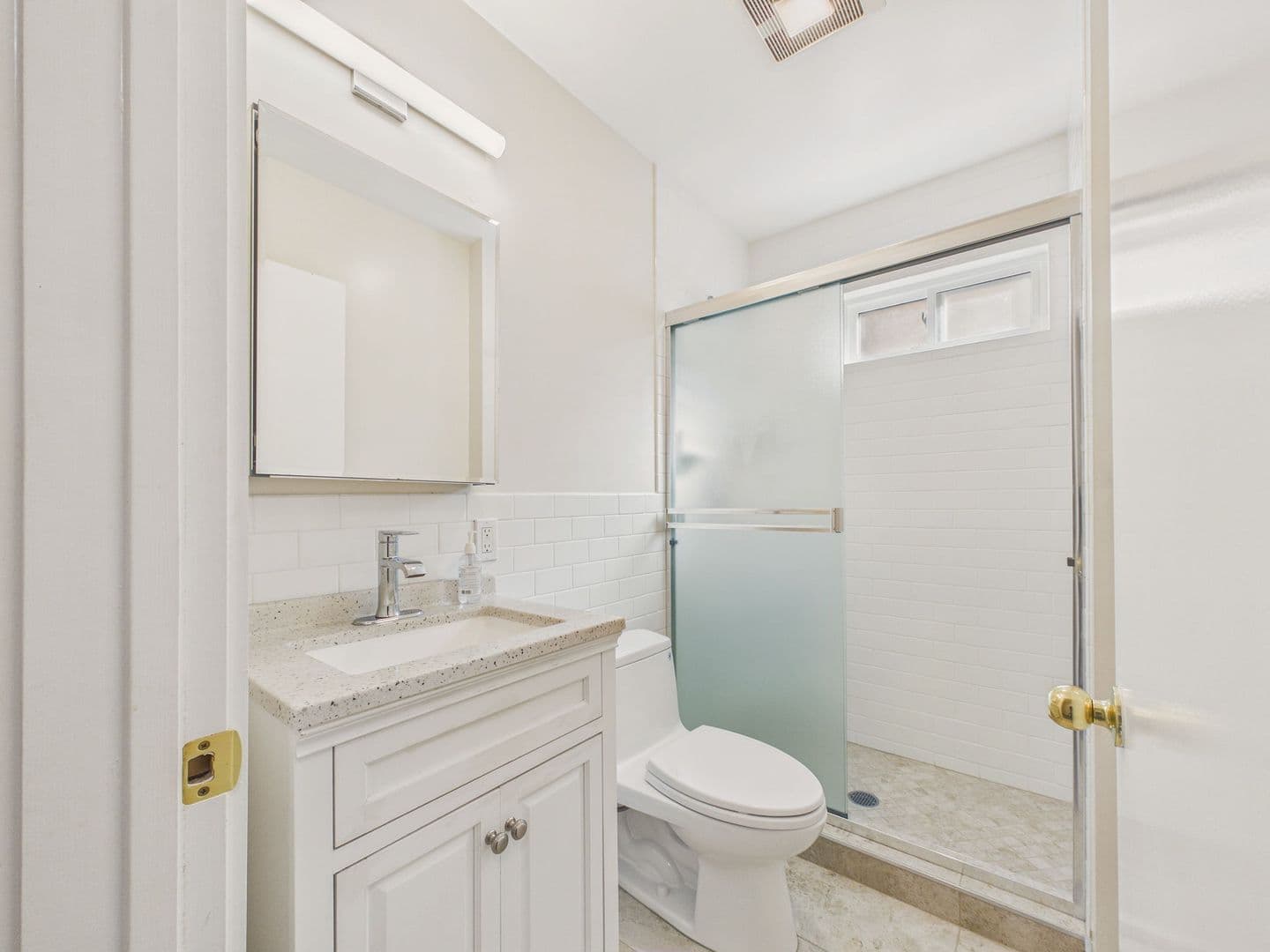 San Francisco House: 3333 Clement St, #4