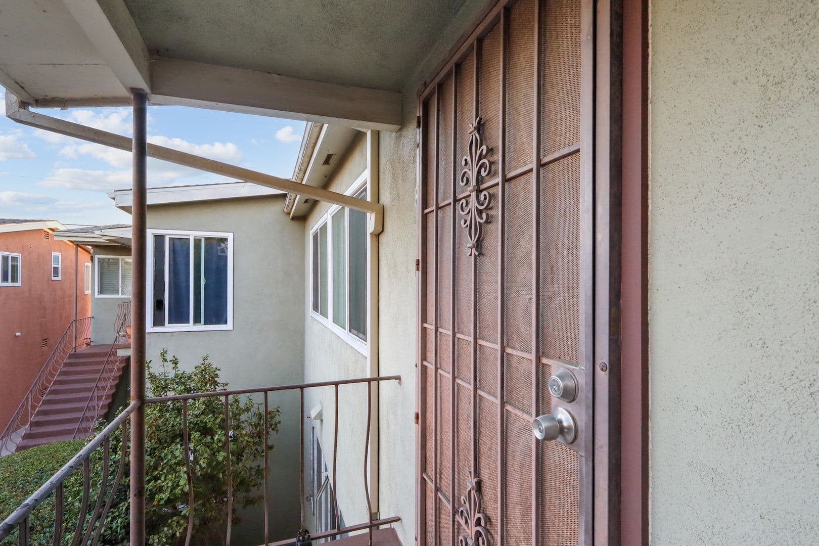 Long Beach Condo: 1020 E 2nd St Unit 08