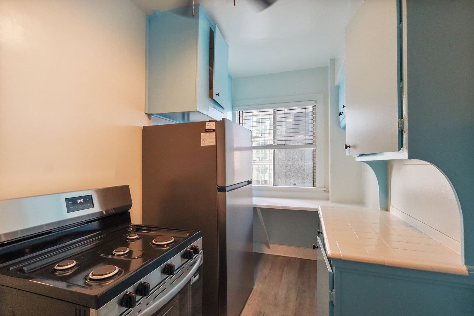 Long Beach Condo: 360 W Ocean Blvd Unit 706