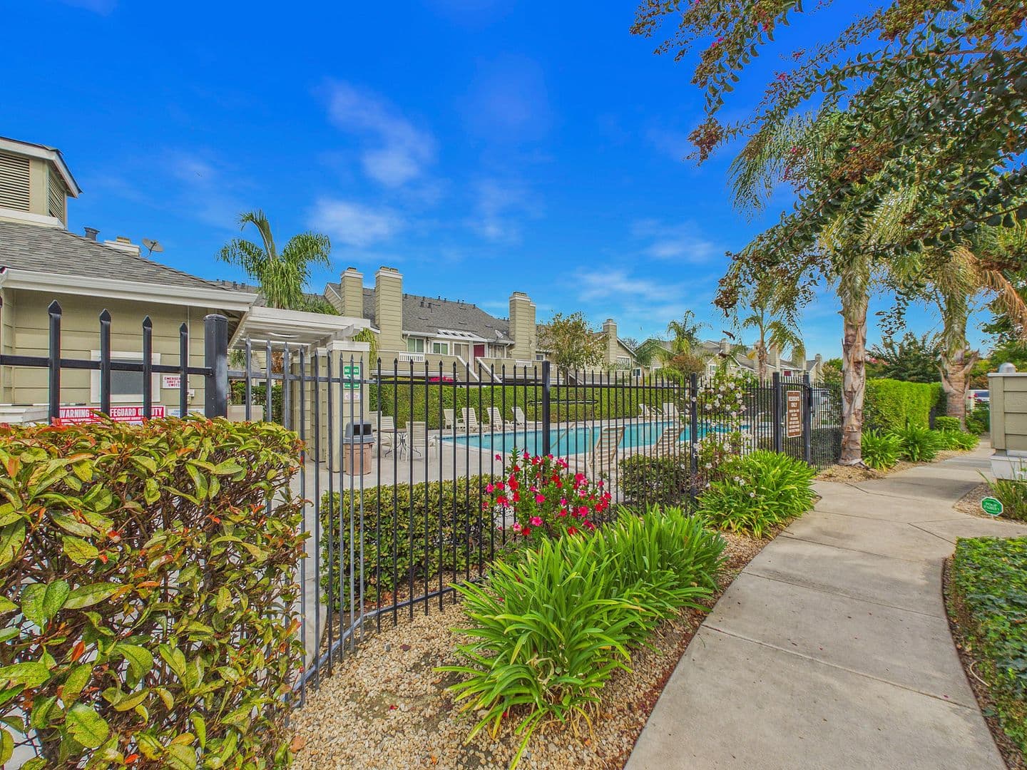 San Jose Condo: 72 Cherry Ridge Ln,