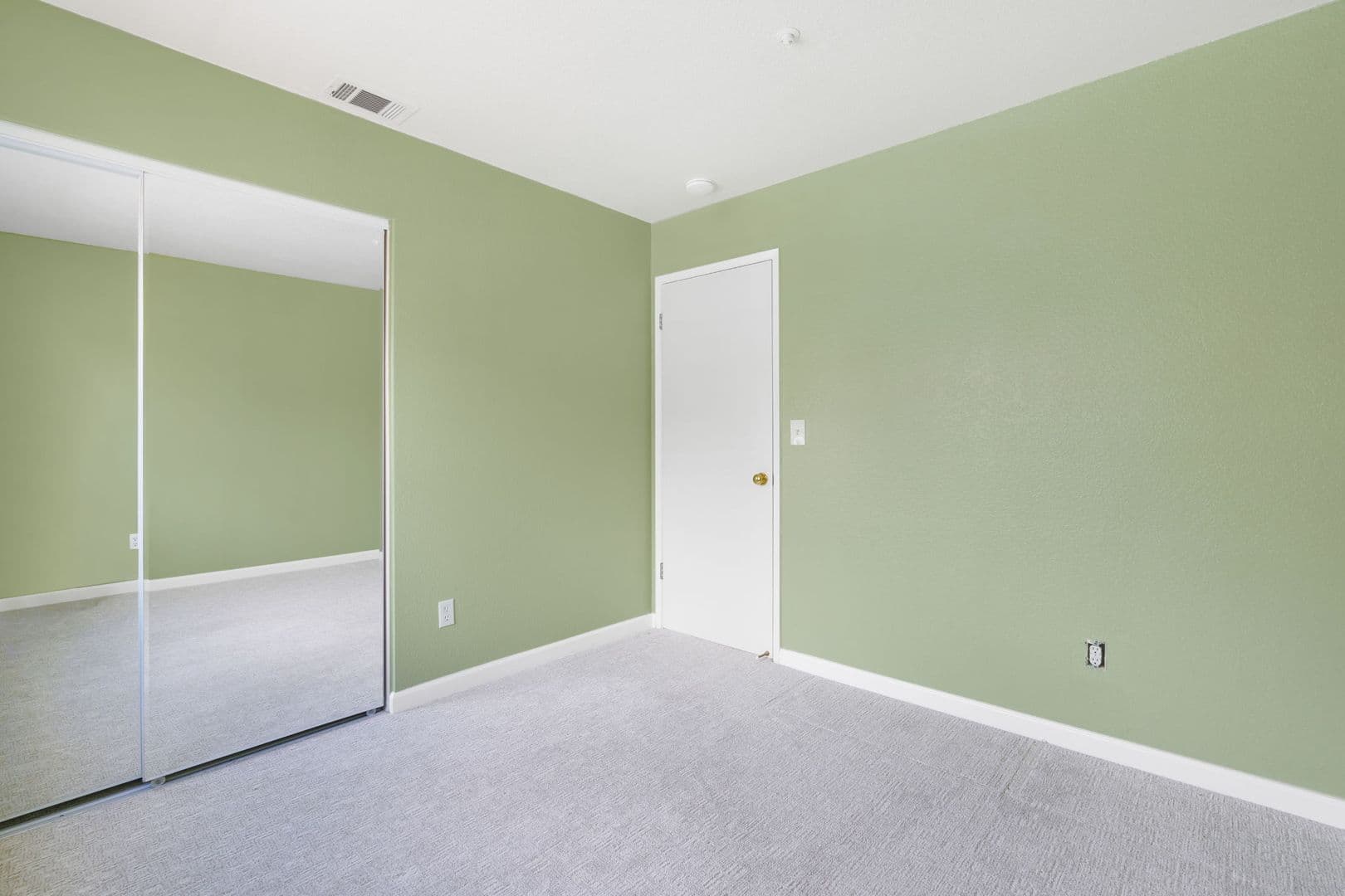 Livermore House: 6381 Scenic Ave