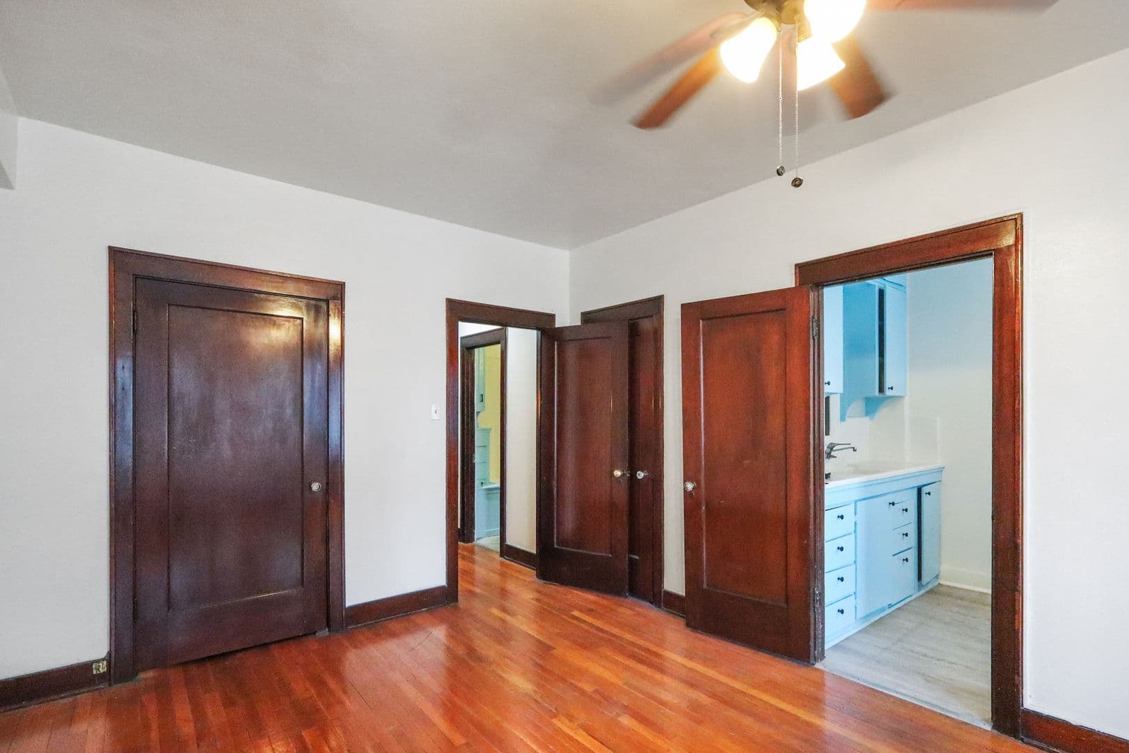 Long Beach Condo: 360 W Ocean Blvd Unit 706