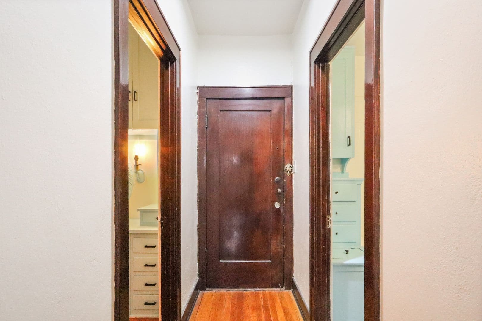 Long Beach Condo: 360 W Ocean Blvd Unit 706