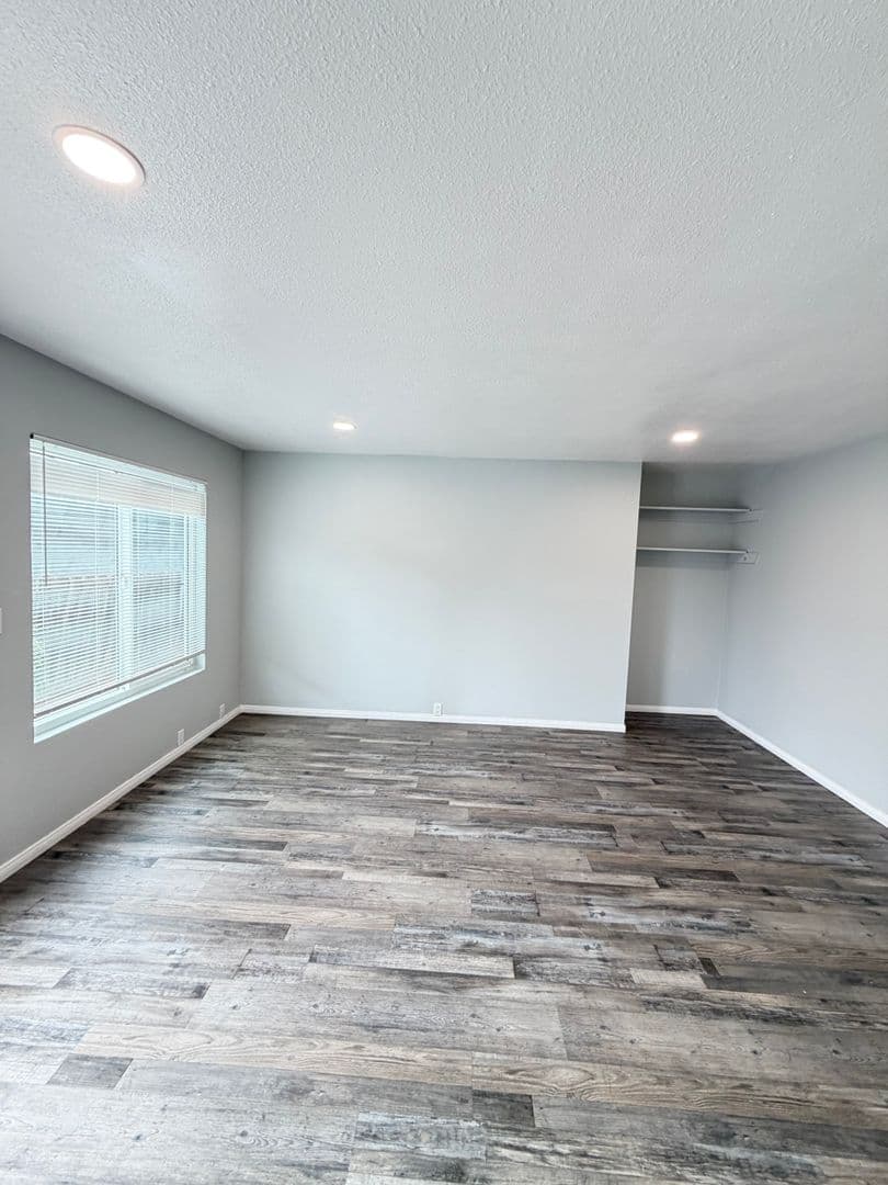 Lemon Grove Apartment: 3277 Olive St