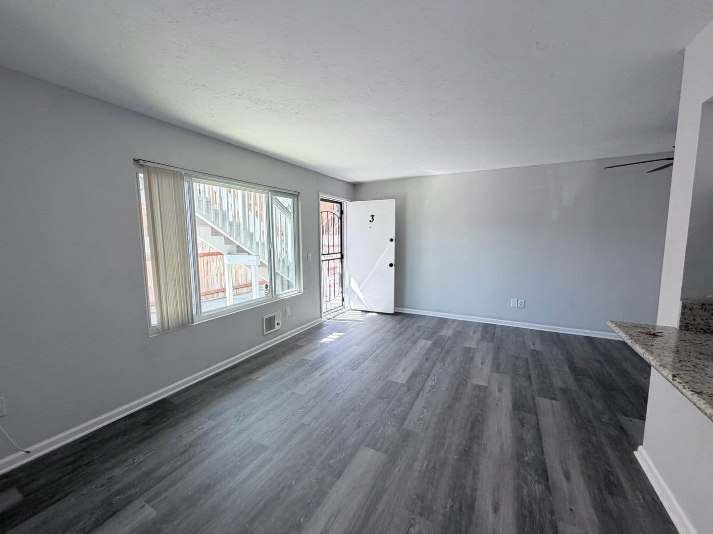San Diego Apartment: 3825 47th St