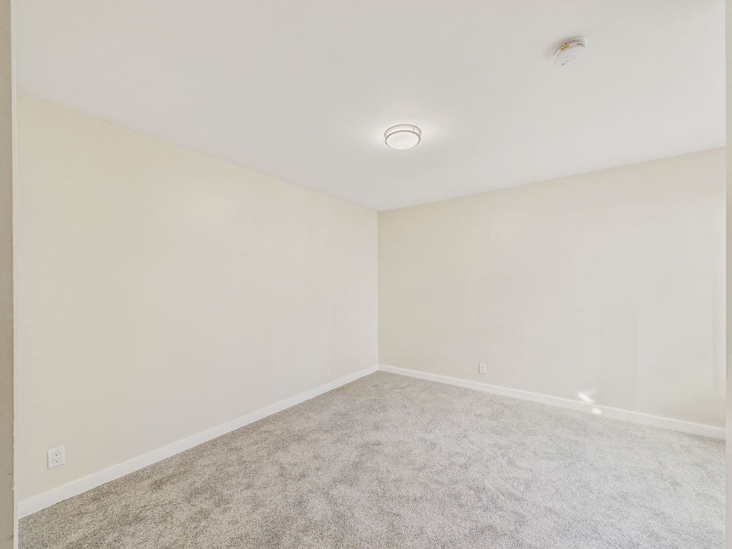 San Francisco House: 3333 Clement St, #4