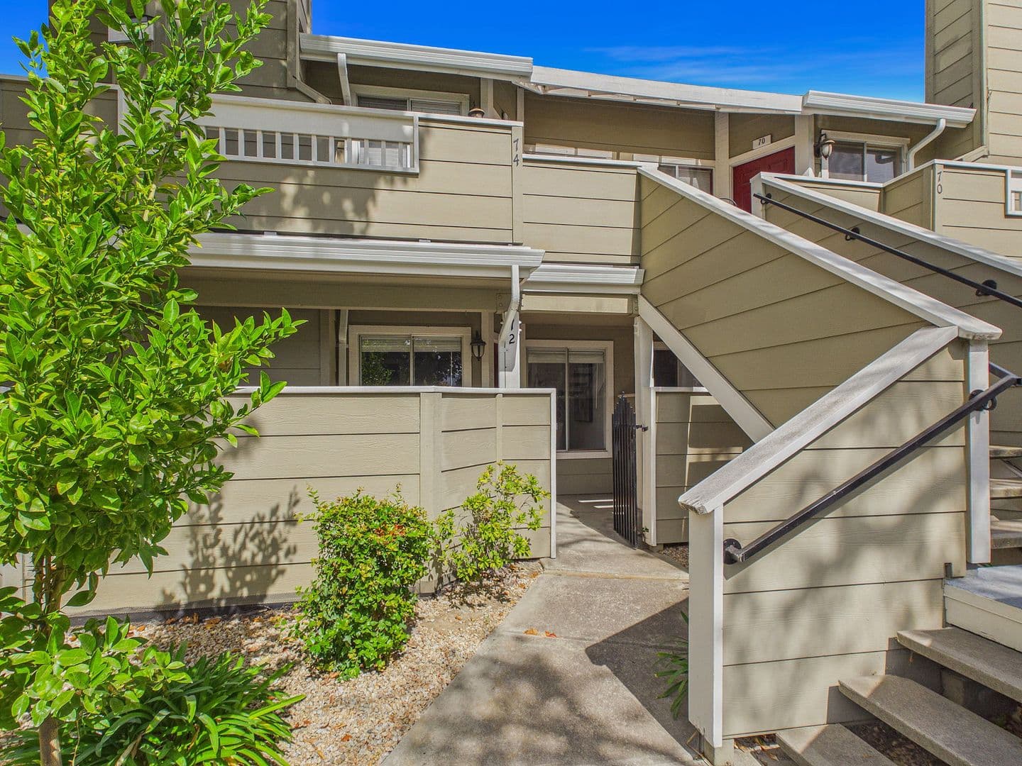 San Jose Condo: 72 Cherry Ridge Ln,
