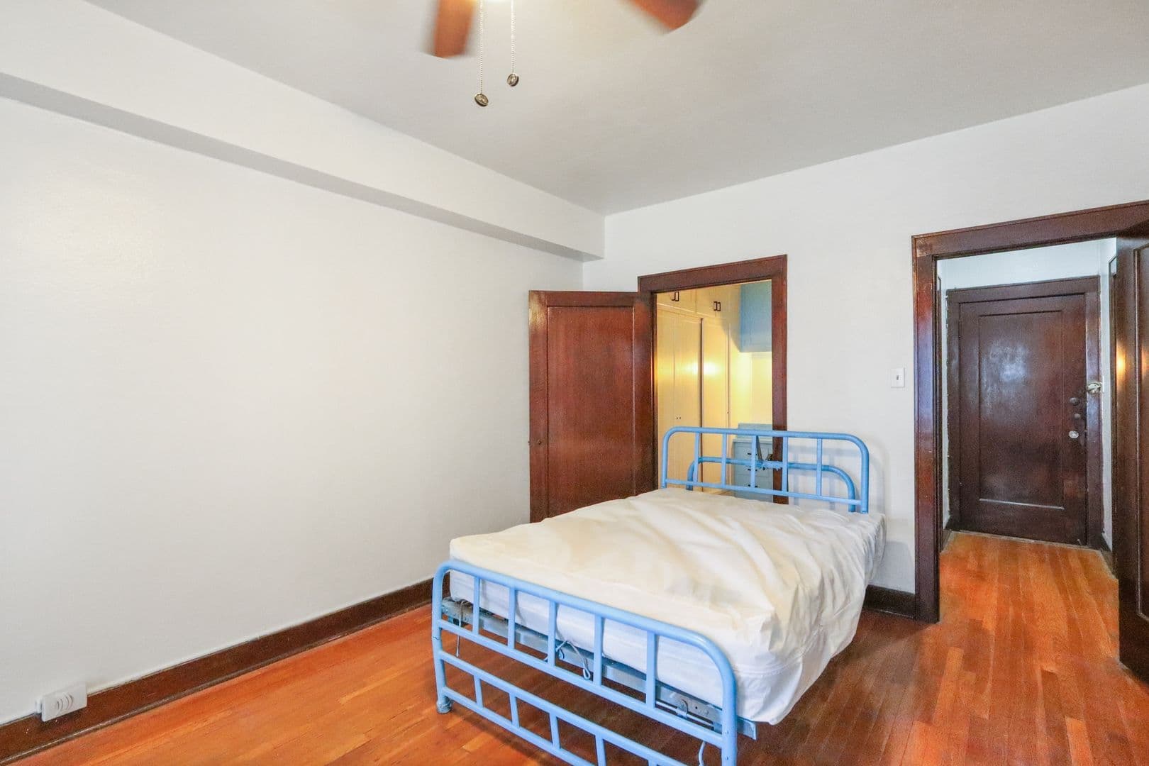 Long Beach Condo: 360 W Ocean Blvd Unit 706