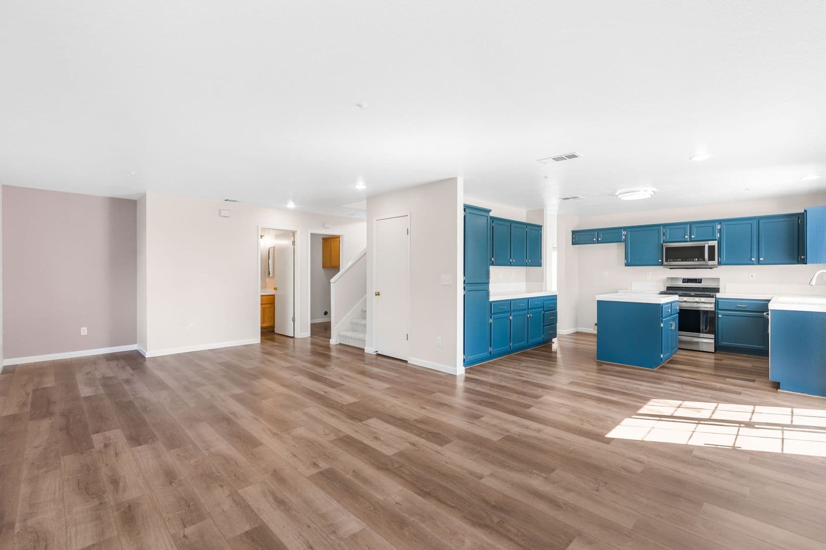 Livermore House: 6381 Scenic Ave
