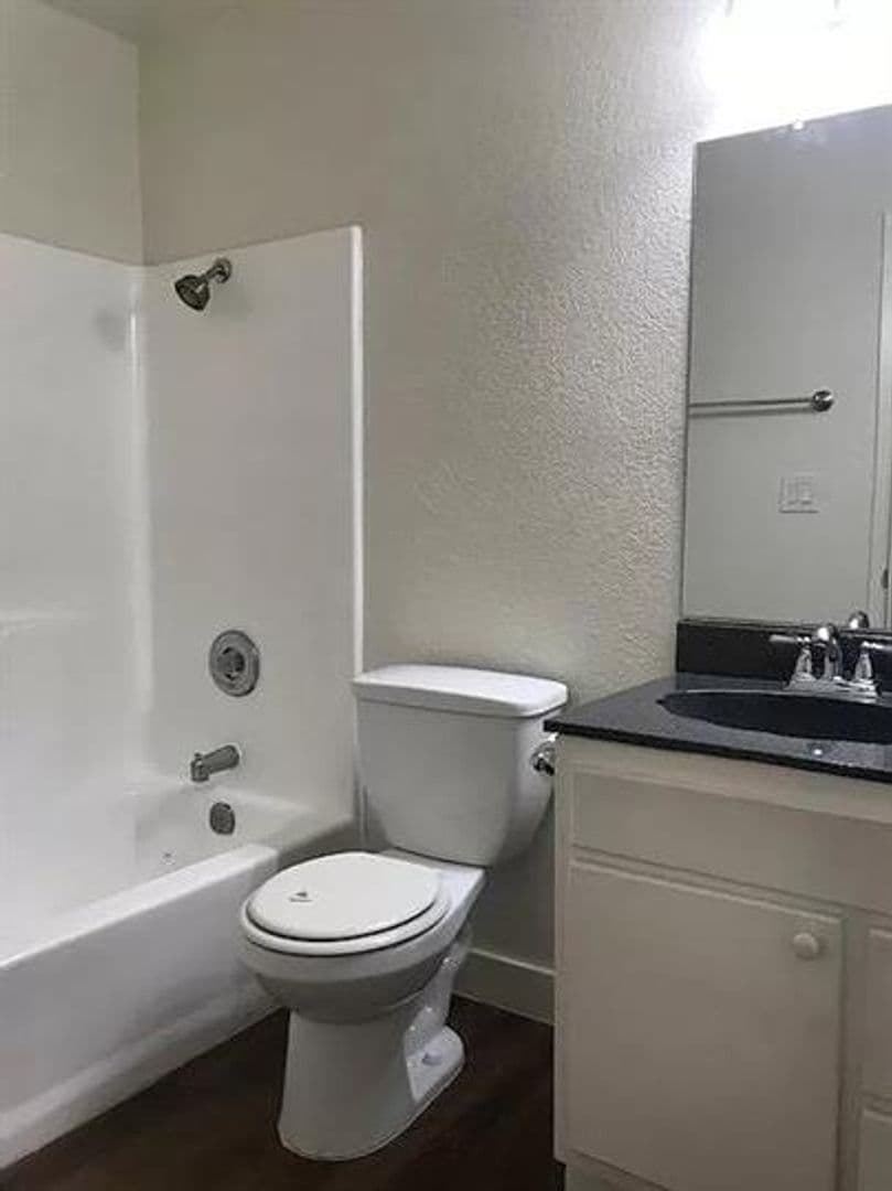 San Diego Apartment: 3825 47th St