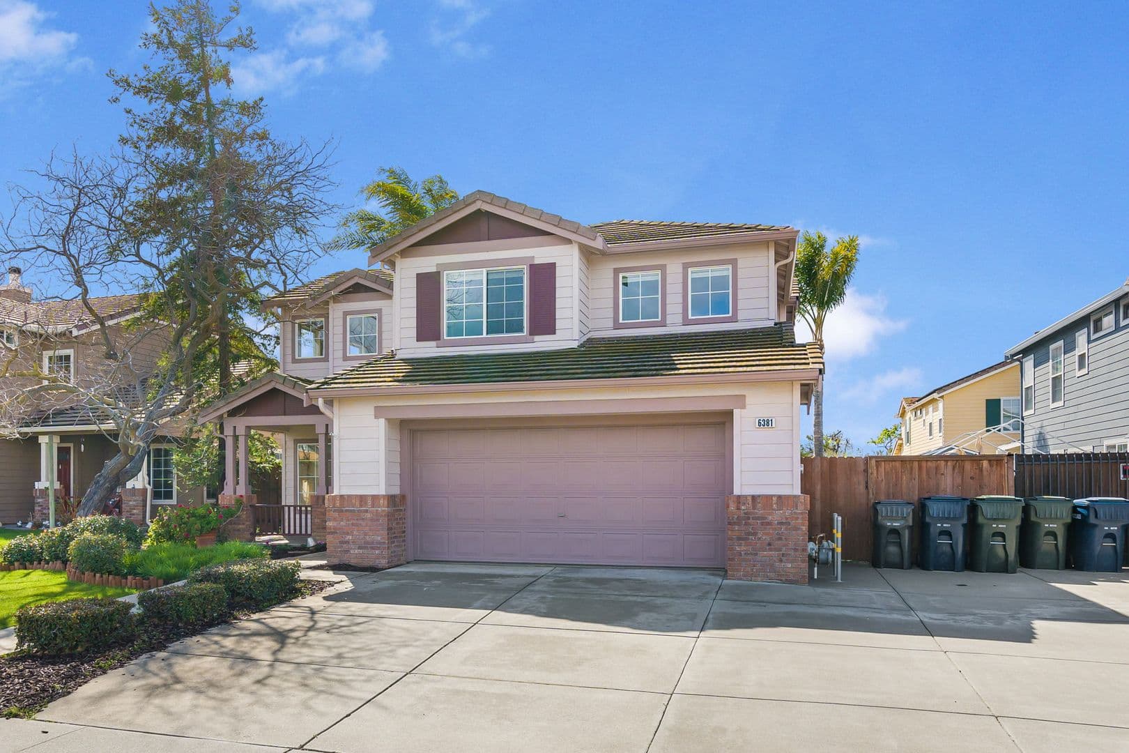 Livermore House: 6381 Scenic Ave