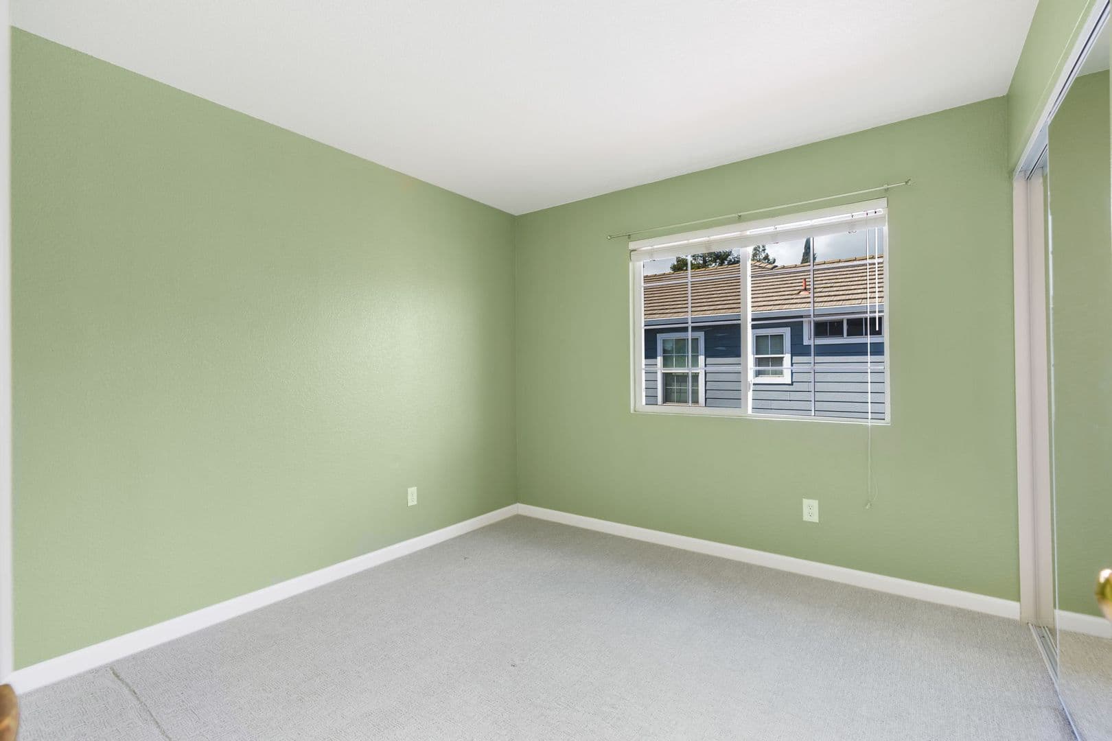Livermore House: 6381 Scenic Ave