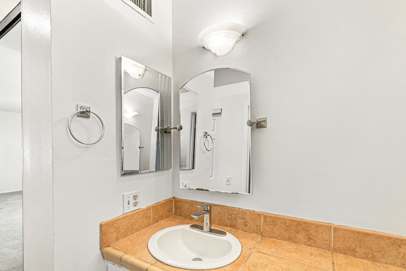 Santa Ana Condo: 3641 S Bear St Unit J