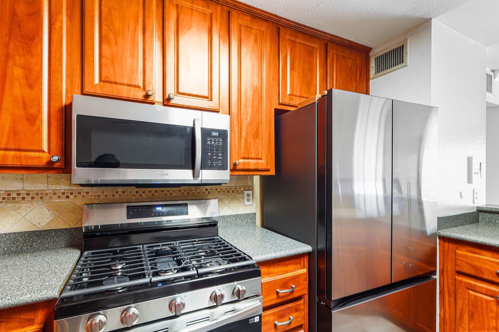 Santa Ana Condo: 3641 S Bear St Unit J