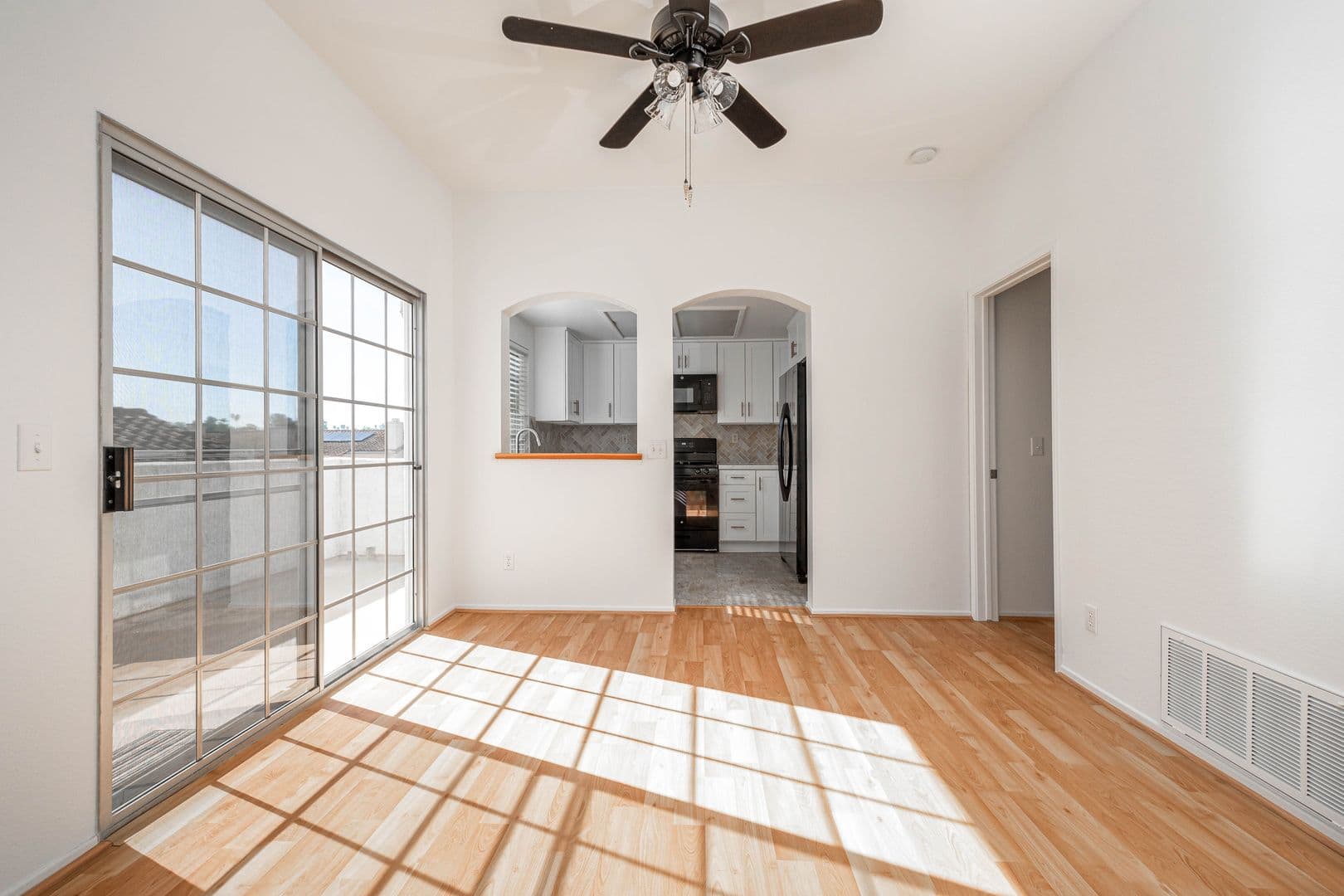 Vista Condo: 740 Breeze Hill Road Unit 162