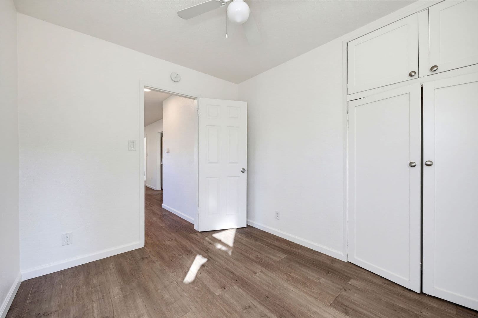 Escondido Apartment: 406-26 S Grape St